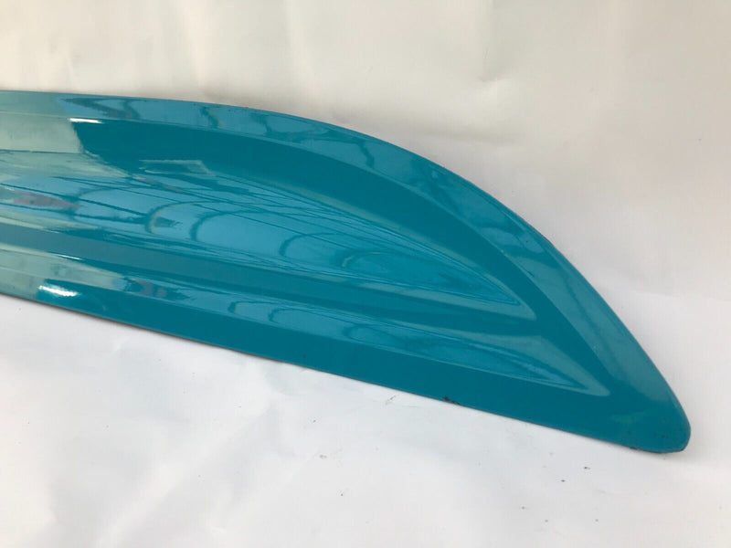 PORSCHE MACAN S T GTS 2022  FRONT DOOR PANEL TRIM MOULDING RIGHT SIDE 95B837890