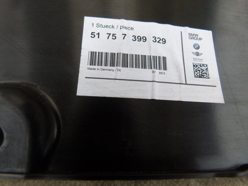 BMW 5 G30 2017-20 REAR UNDERBODY PANELING TRIM MOULDING GENUINE 7399329