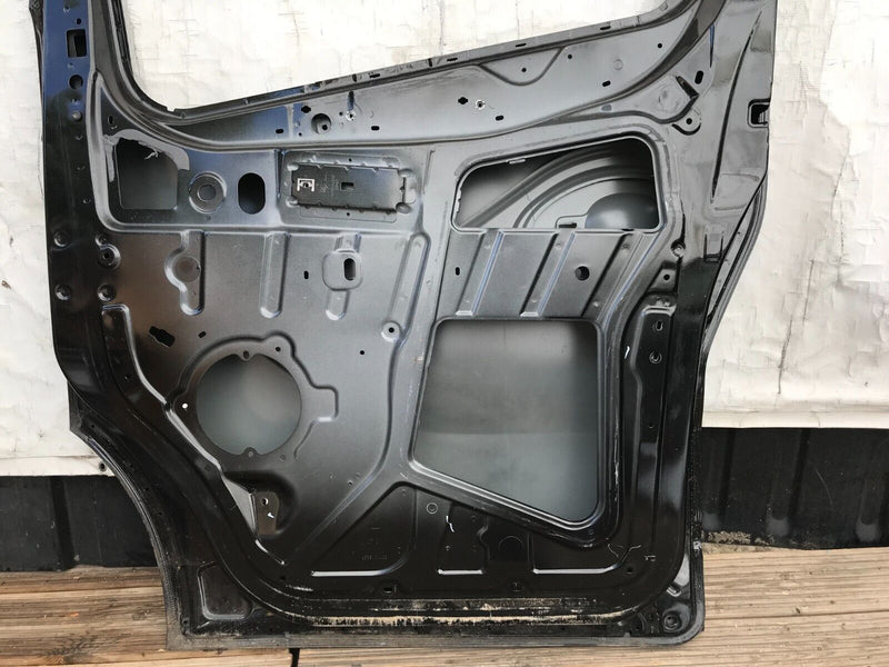 VIVARO B FIAT TALENTO NISSAN NV300 MK3 2014-21 FRONT DOOR PANEL RIGHT SIDE P1872