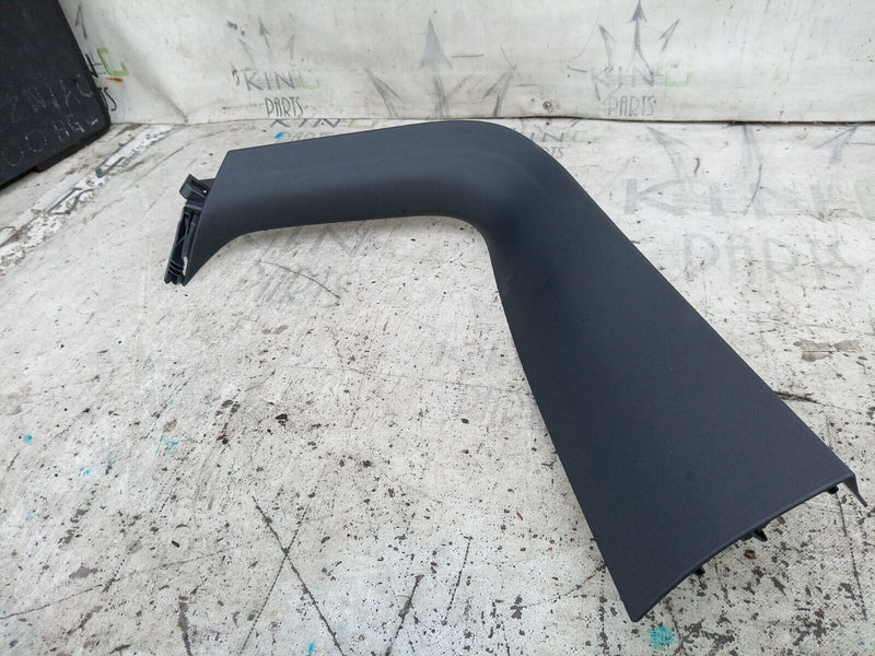 MERCEDES GLC X253 SUV 16-21 TAILGATE RIGHT SIDE TRIM MOULDING PANEL A2537400271