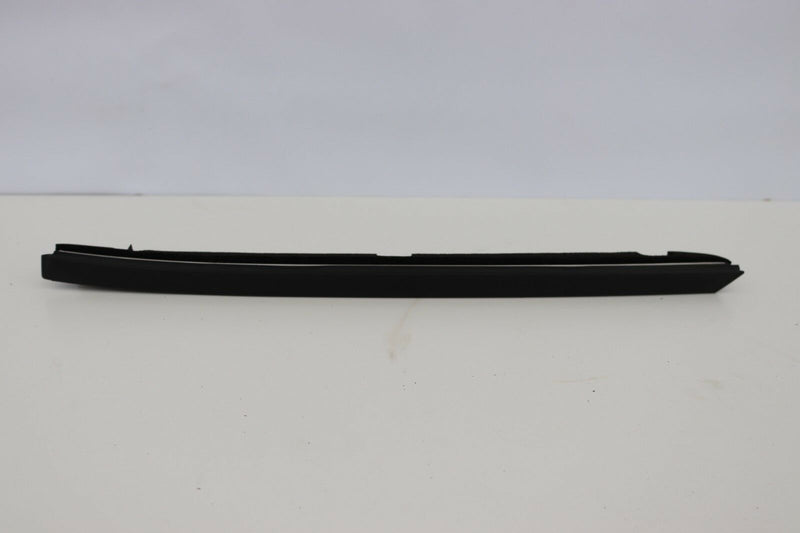 MAZDA MX-5 2005-2007 FRONT RIGHT WINDOW MOULDING TRIM NE51-50-510E (S06-35)