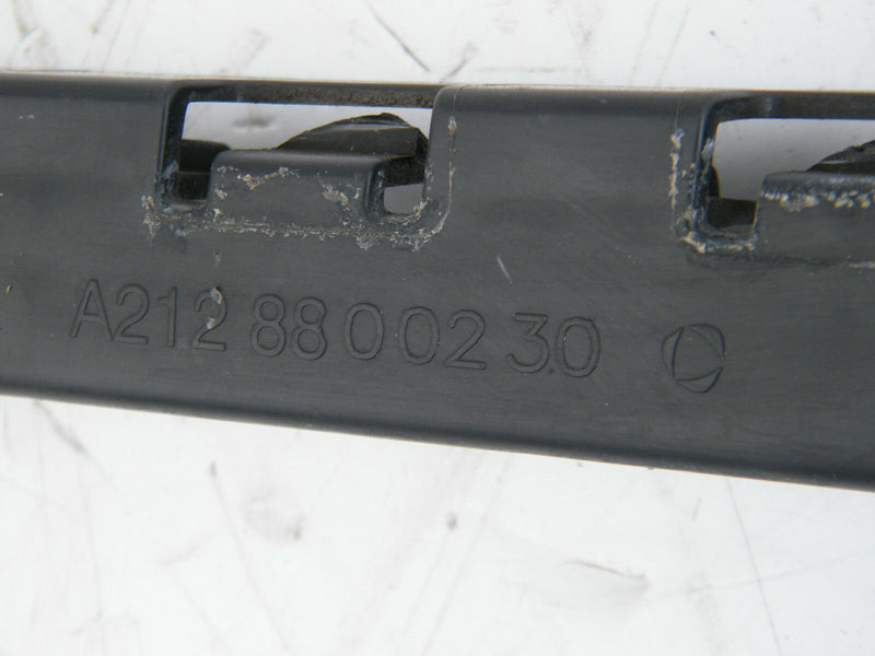 MERCEDES W212 E-Class 2010-15 BUMPER GUIDE MOUNT BRACKET RIGHT SIDE A2128800230