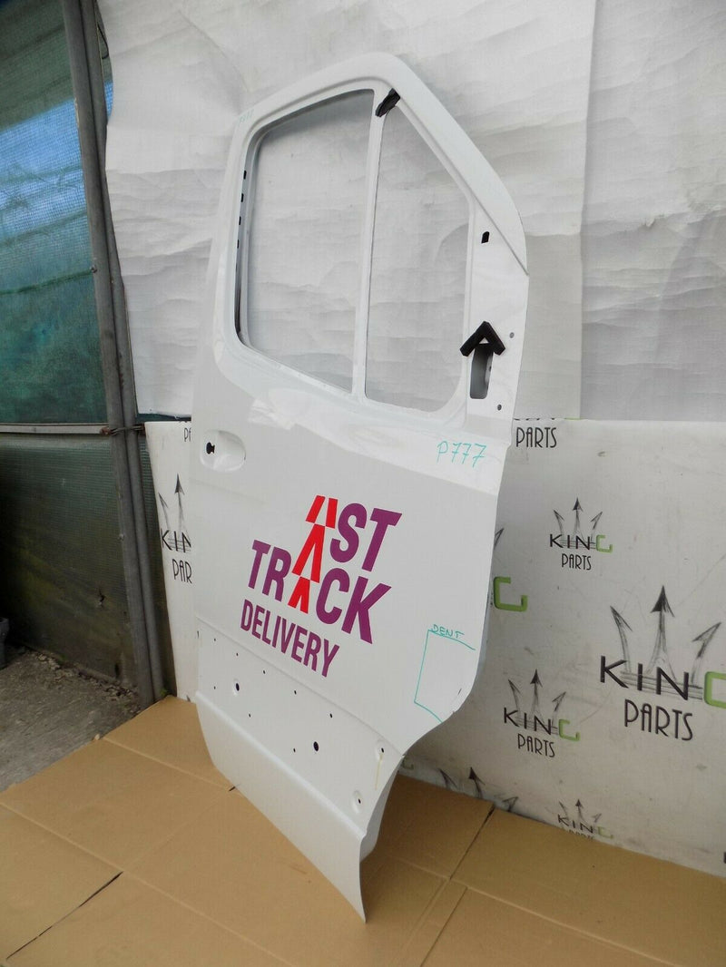 MERCEDES SPRINTER W910 2019-ON FRONT RIGHT DOOR PANEL WHITE