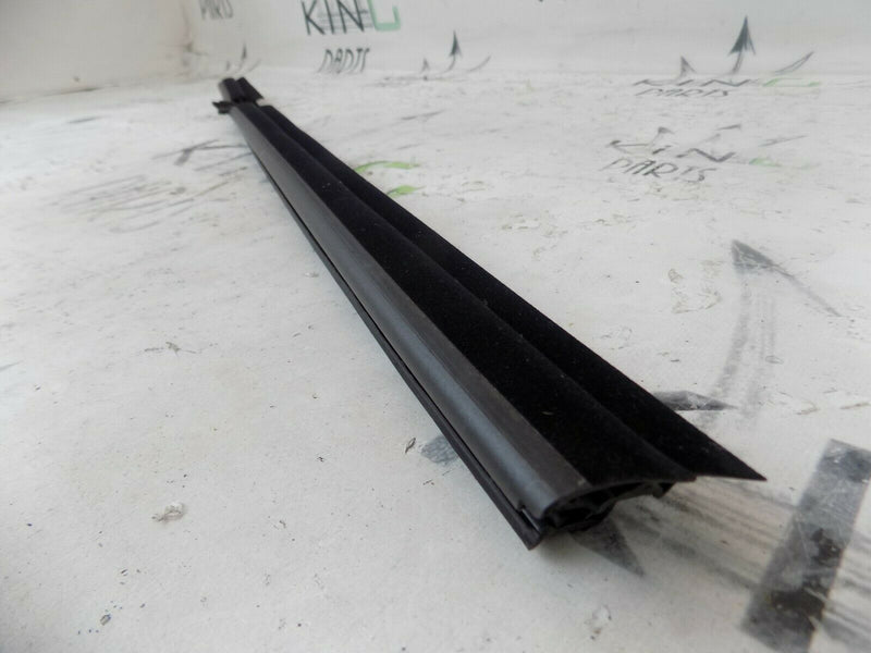 BMW 5 SERIES F10 F11 OFFSIDE DRIVER SIDE REAR INNER WINDOW CHANEL COVER 7230844