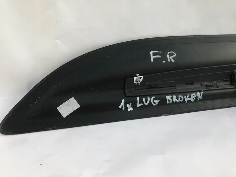 PORSCHE MACAN S T GTS 2022  FRONT DOOR PANEL TRIM MOULDING RIGHT SIDE 95B837890