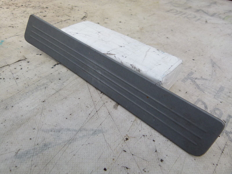 MERCEDES C W204 2007-2011 REAR RIGHT SILL TRIM COVER GENUINE A2046800235