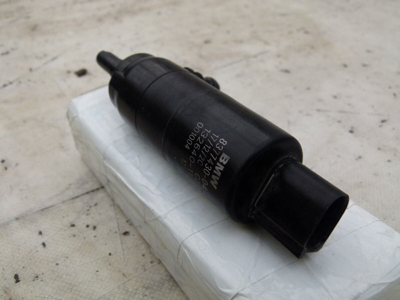BMW 5 SERIES E60 2003-2007 HEADLIGHT WASHER FLUID PUMP GENUINE 8377430