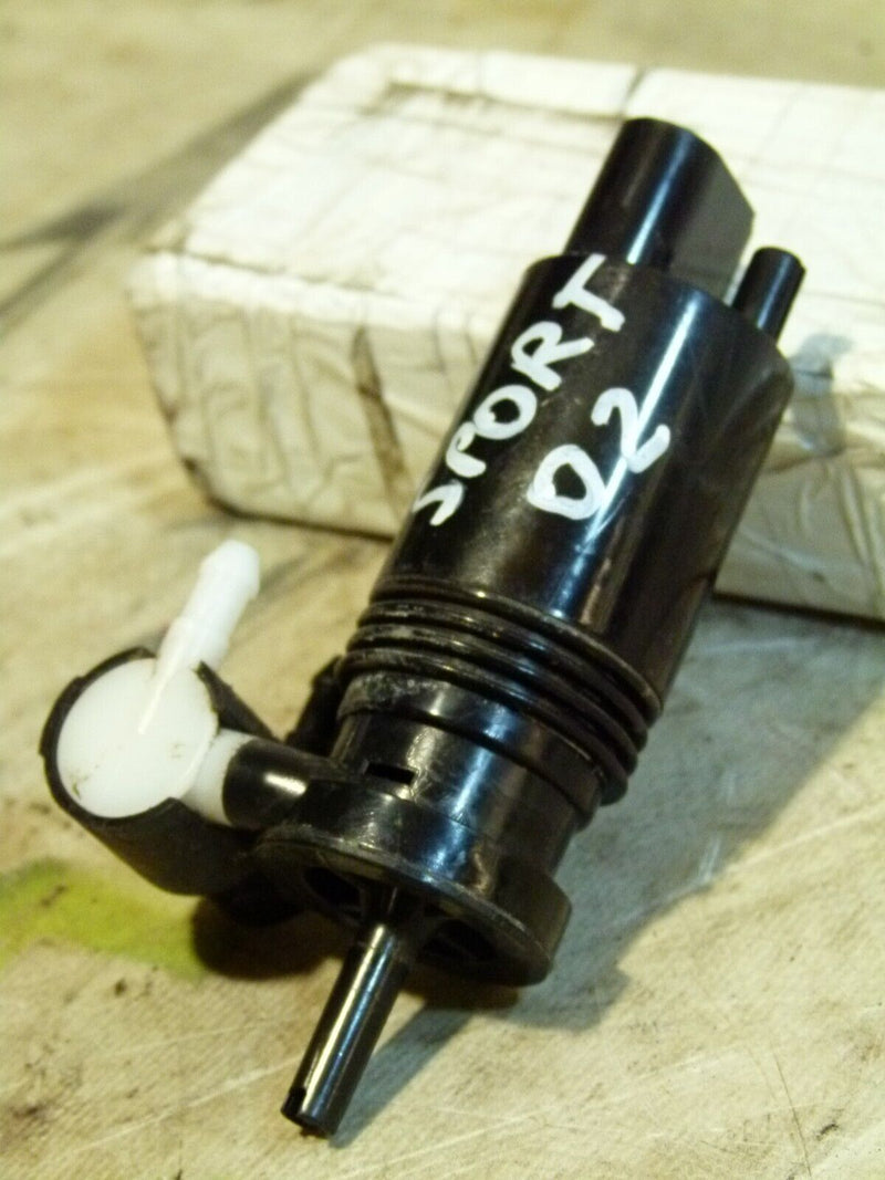 RANGE ROVER SPORT 13-17 WINDSCREEN WASHER FLUID PUMP GENUINE 1020133002