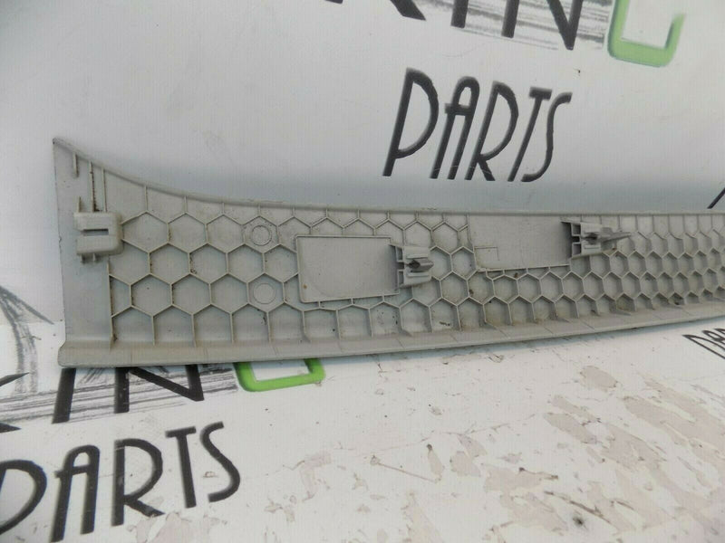 SEAT ALHAMBRA VW SHARAN 2010-ON TRUNK BOOT LID TRIM PANEL REAR COVER 7N0867617
