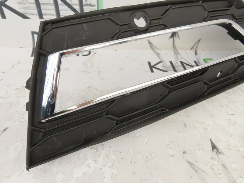SKODA OCTAVIA 2020-ON FRONT BUMPER RIGHT FOG LIGHT GRILL SURROUND PDC