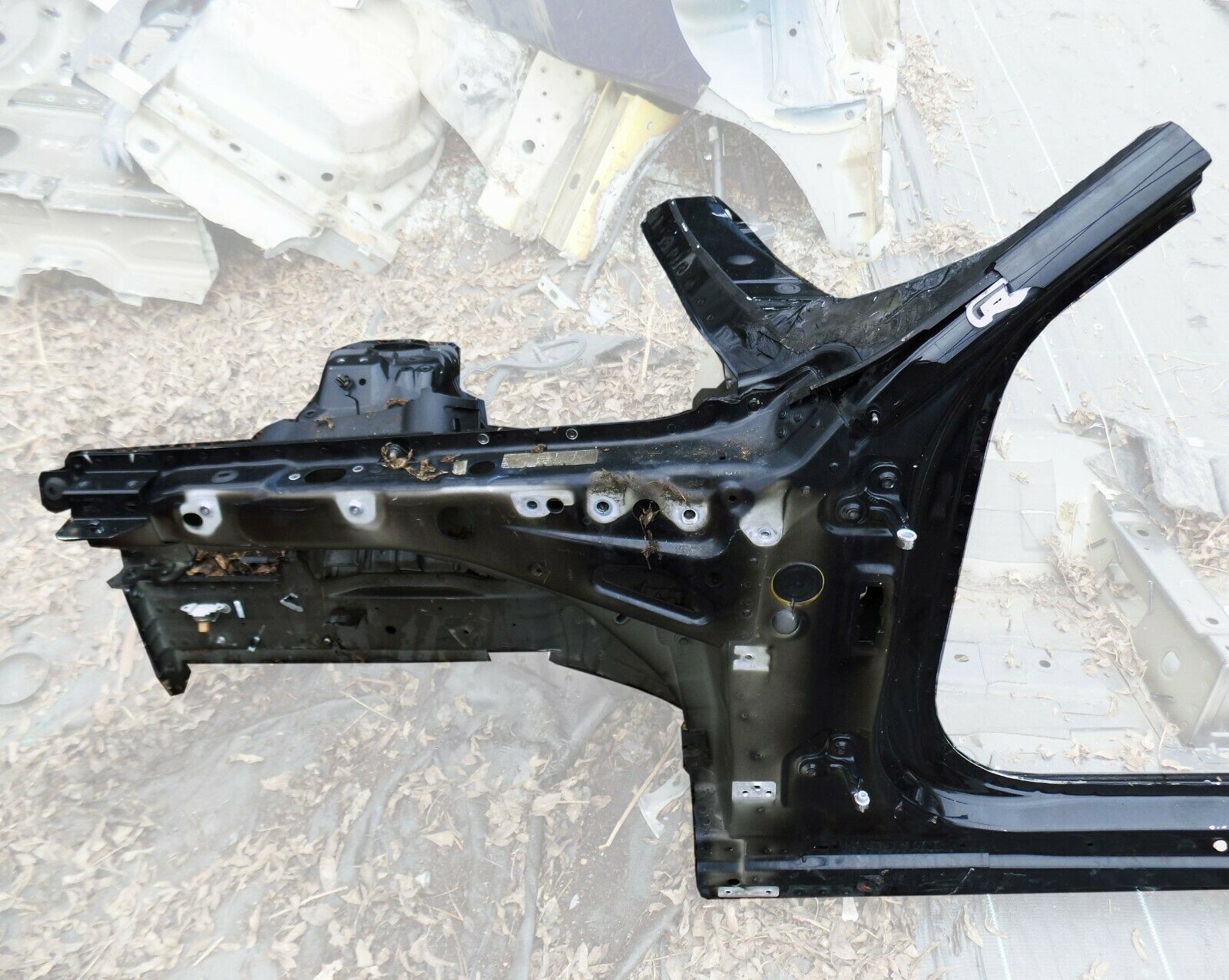 RANGE ROVER SPORT L494 LEFT SIDE FRONT END BODY CUT PART QUARTER PANEL