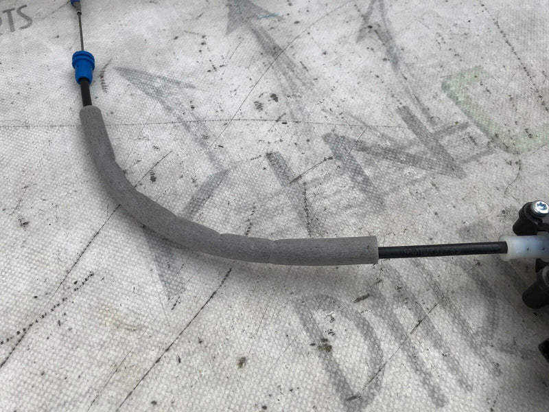 RANGE ROVER EVOQUE L551 2019- BOOT TAILGATE LATCH CATCH GENUINE K8D2404C10