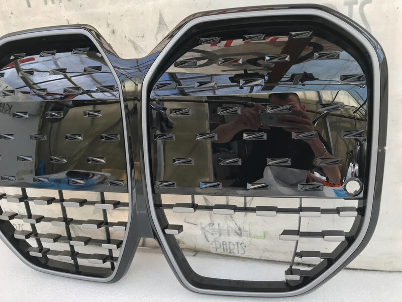 BMW i4 G26 2022-2024 FRONT BUMPER GRILL RADIATOR *(RADAR HOLE)  946346