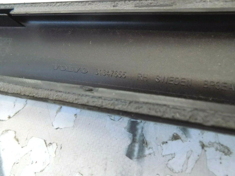 VOLVO XC90 2007-2014 FRONT RIGHT DOOR TRIM MOULDING BLACK GLASS 31347655