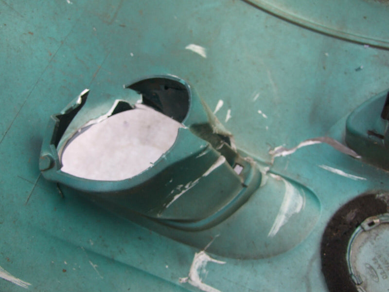 Ford Focus 1998-2002 Front Bumper Genuine Green (9039)