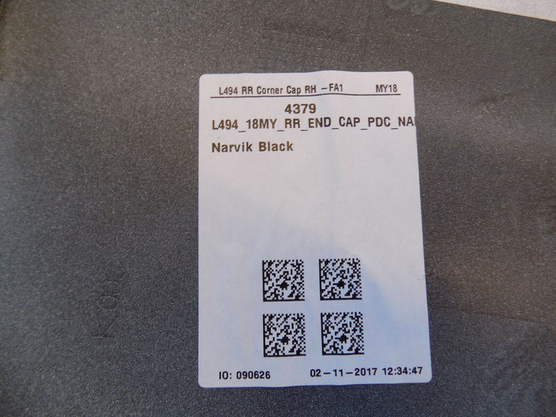 RANGE ROVER L494 SPORT AUTOBIOGRAPHY - RIGHT SIDE TOP CORNER REAR BUMPER END CAP