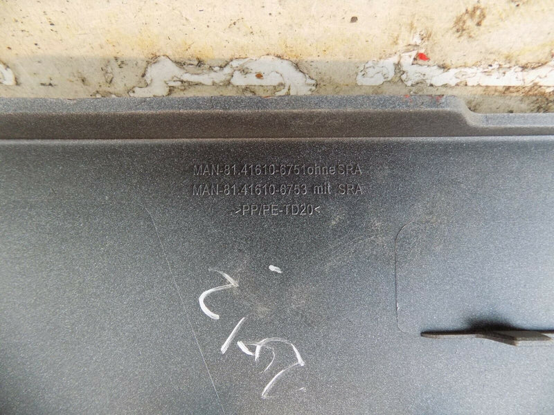 MAN TGX EURO 6 2020+ LEFT BUMPER CORNER HEADLIGHT SURROUND BEIGE MAN-8141610