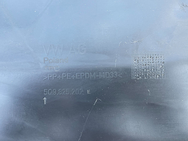 GOLF MK7 2013-17 DRIVER SIDE UNDERBODY TRAY COVER SHIELD 5Q0825202L