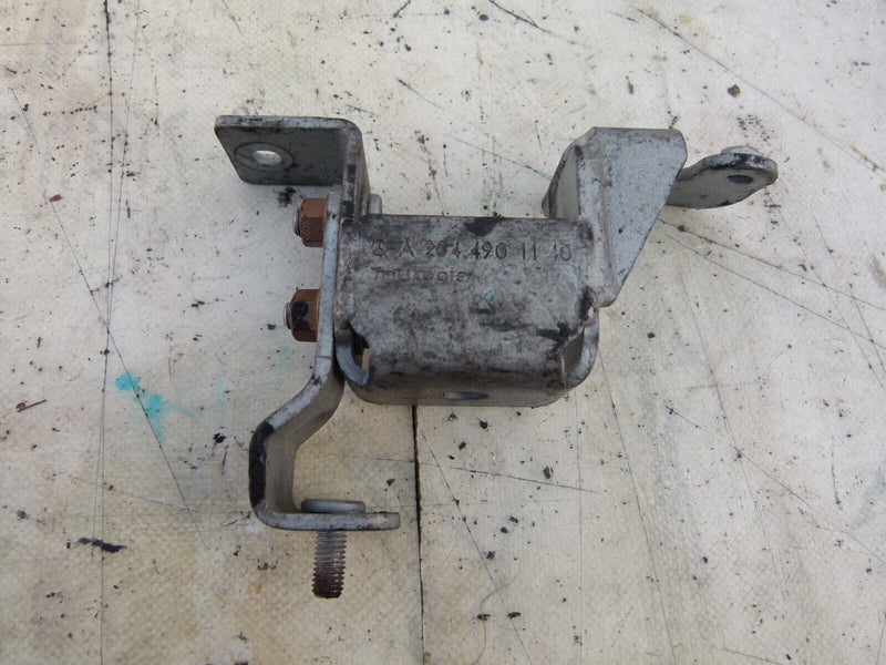 MERCEDES C W204 2007-2011 2.2 CDI ENGINE MOUNT BRACKET GENUINE A2044901140