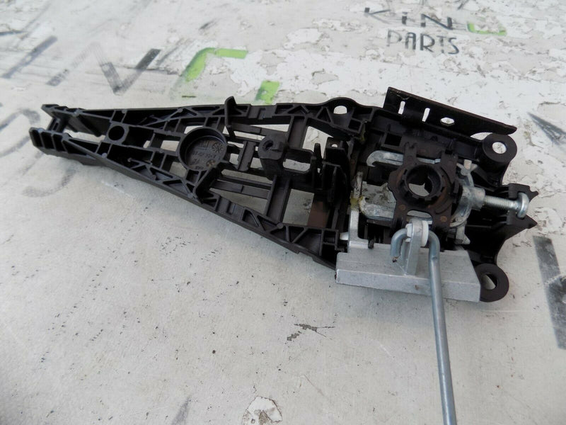 VAUXHALL CORSA E 2014-2019 FRONT LEFT DOOR 3DR HANDLE BRACKET 14420201LH