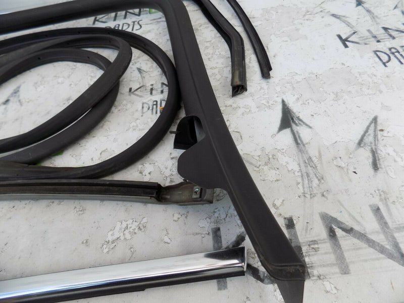 VAUXHALL ASTRA J MK6 2009-2014 REAR LEFT DOOR SEAL TRIM RUBBER WEATHERSTRIP