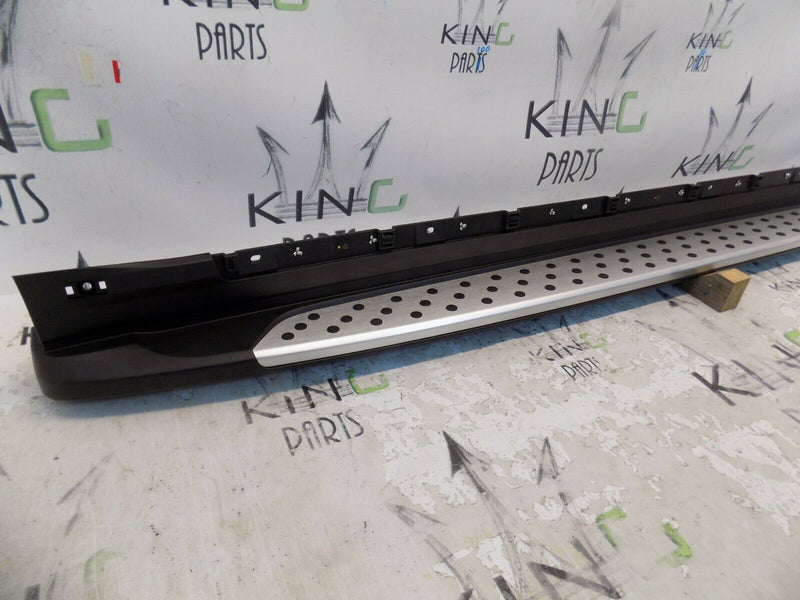 KIA SORENTO 2016-ON RIGHT SIDE SKIRT INTEGRATED STEP C6F37-AC100