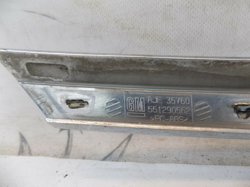 VAUXHALL CORSA C 2004-2006 FRONT GRILLE BADGE CHROM EMBLEM OEM 551290562