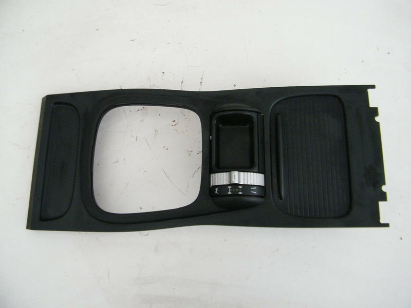 VW TOUAREG (7L) 02-06 CENTRE CONSOLE DASH TRIM PANEL FRAME & DIFFERENTIAL SWITCH