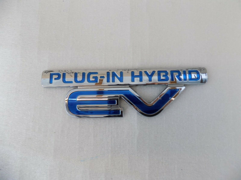 MITSUBISHI OUTLANDER PHEV PLUG-IN HYBRID EV BADGE WING EMBLEM 7415A456 /S50-58