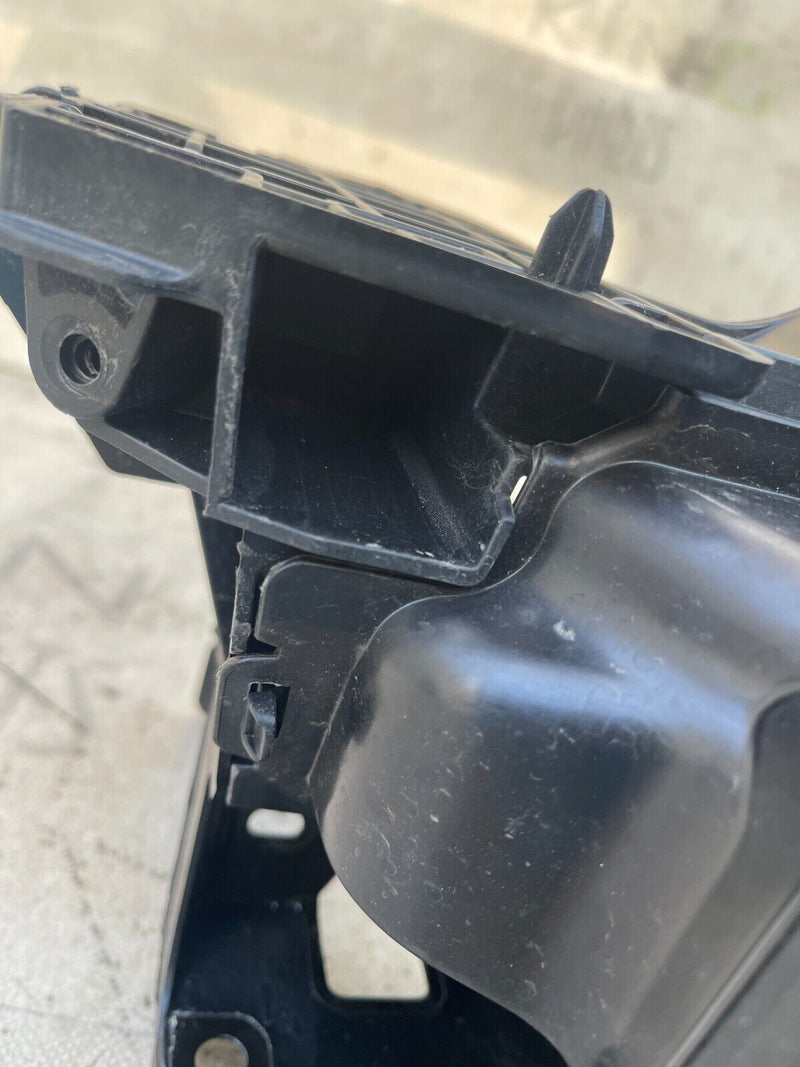 VOLVO XC60 2017-2021 FRONT AIR INTAKE CURTAIN AD0X5
