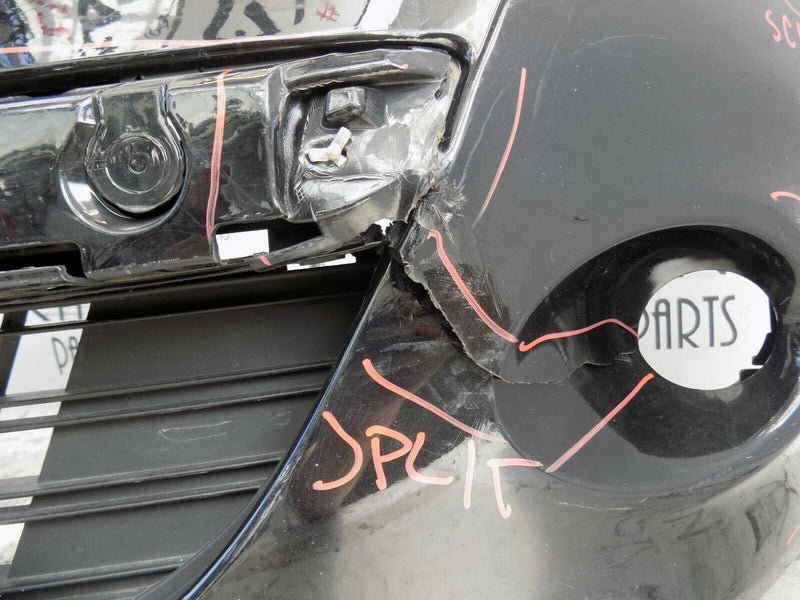 Renault 2008-2012 MK3  Megane Front Bumper Silver 5 Door Hatchback