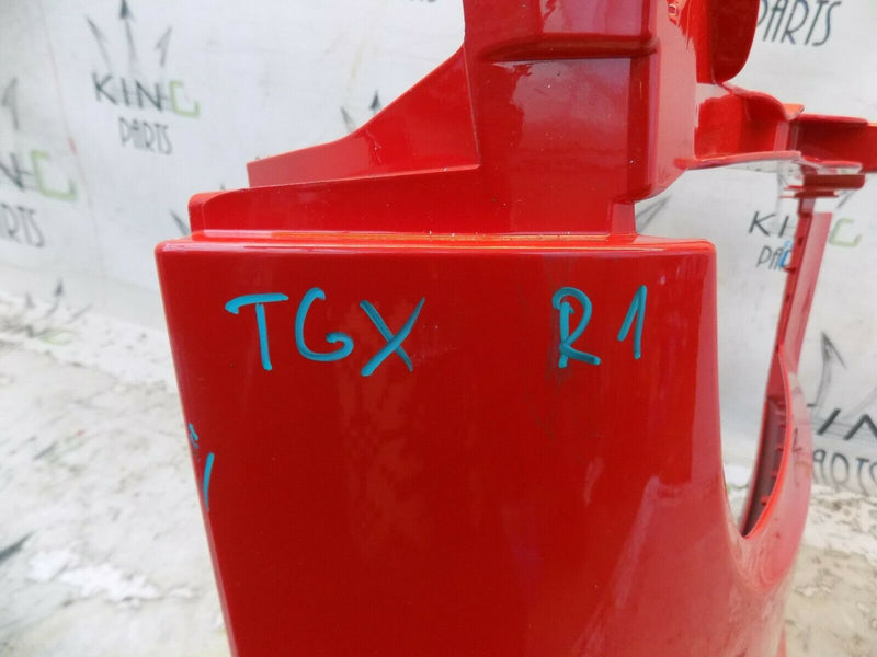 MAN TGX EURO 6 2020-ON RIGHT BUMPER CORNER UPPER IN RED GENUINE 171136490100