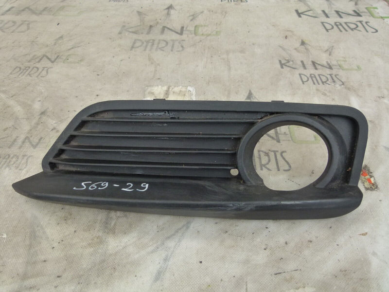 BMW 1 F20 LCI 2015-17 FRONT RIGHT FOG LIGHT TRIM GENUINE 7371666 S69-29
