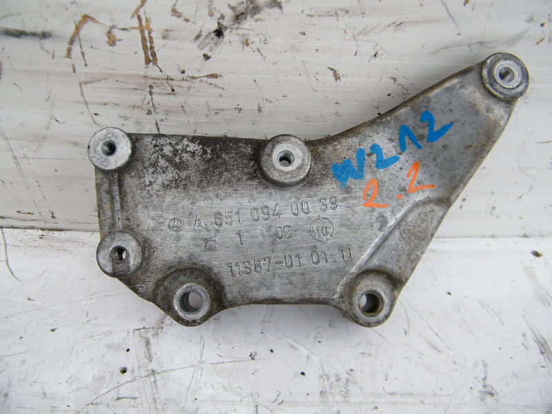 MERCEDES W212 2.2 CDI 2010-15 ENGINE HOLDER MOUNTING BRACKET PLATE 6510940039