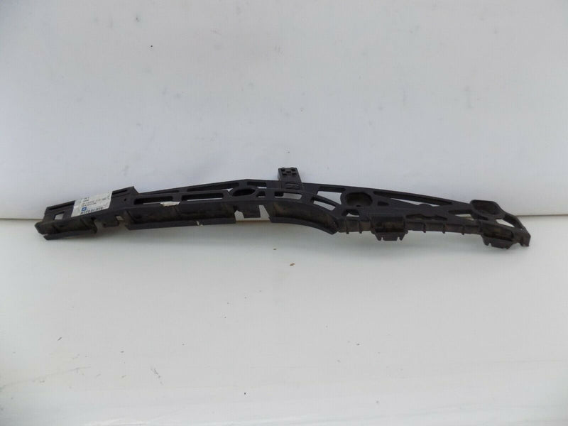VAUXHALL INSIGNIA 2009-2017 REAR BUMPER LEFT SIDE BRACKET GUIDE 13238835 /B06-30
