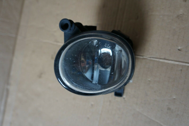 AUDI A5 2008 RIGHT SIDE FRONT FOG LIGHT P/N H11 89074266 (S10-11 / S10-16)