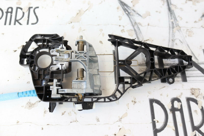 MINI ONE/ S/ COOPER F55 2014-ON 5DR FRONT LEFT DOOR LOCK ACTUATOR HANDLE BRACKET