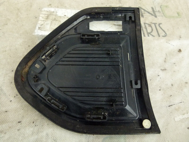 MINI COUNTRYMAN F60 2017-22 FRONT RIGHT INDICATOR TRIM GENUINE 7414091