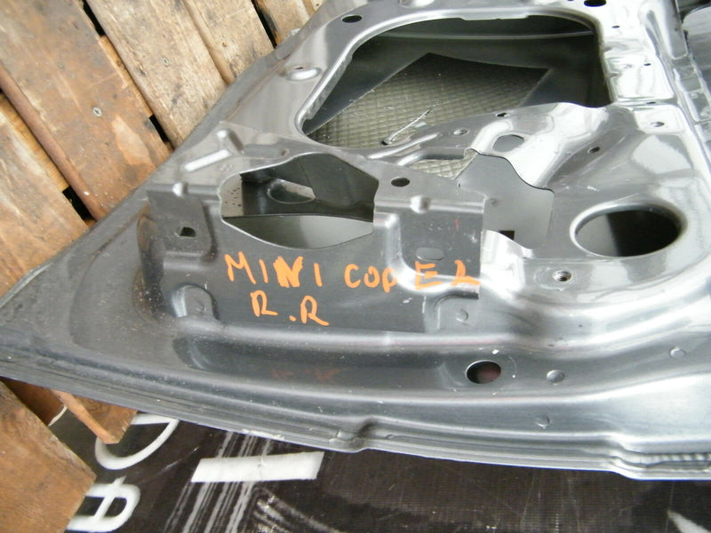 BMW CLUBMAN MINI COOPER 2007-15 GENUINE TAILGATE BOOT REAR DOOR RIGHT SIDE O/S