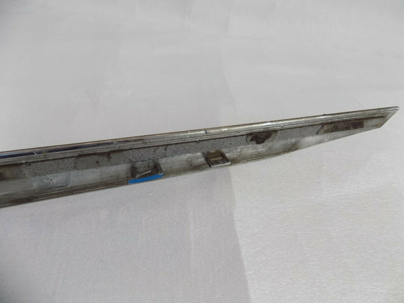 MERCEDES E-CLASS W212 TRUNK LID GARNISH TRIM COVER MOULDING 2127430082 /B08-10