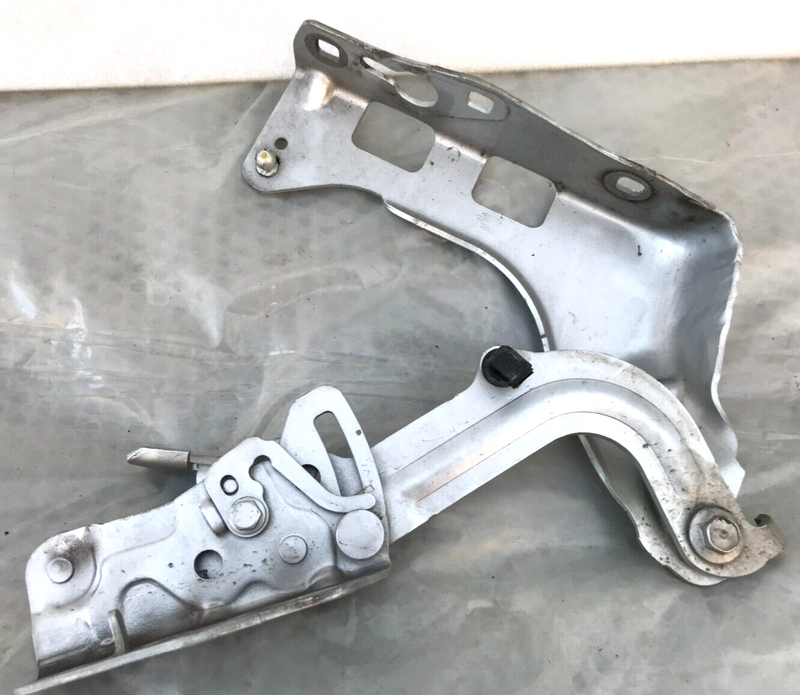 MERCEDES GLC X253 2016-2023 LEFT PASSENGER SIDE HINGE BONNET GENUINE A2538800128