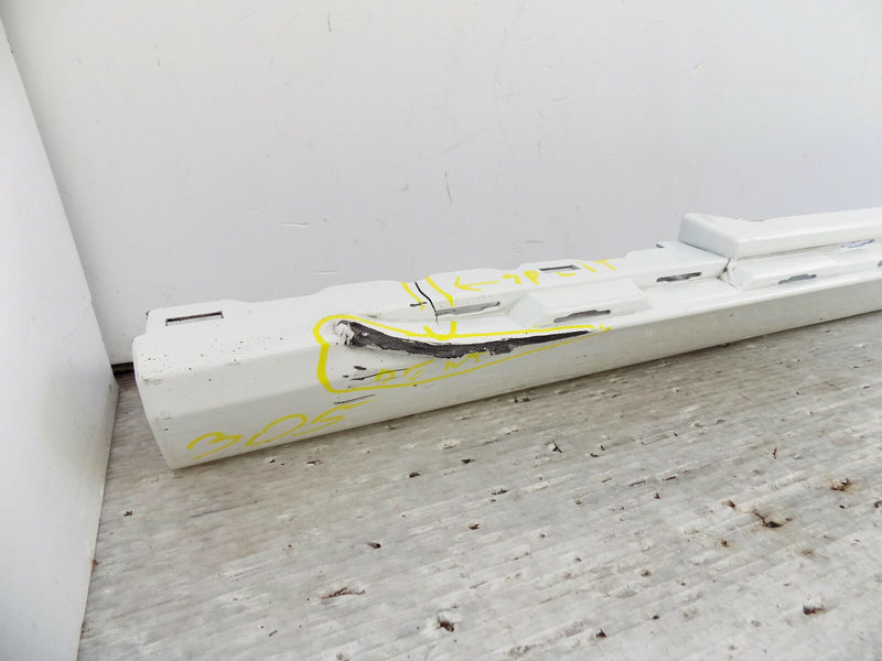 MERCEDES E CLASS SE 2017 GENUINE SIDE SKIRT SILL COVER LEFT PASSENGER SIDE (305)