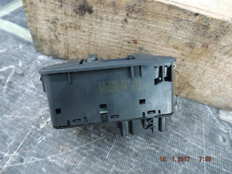 VAUXHALL CORSA D MK3 2006-ON FRONT DOOR WINDOW SWITCH ELECTRIC BUTTON RIGHT SIDE