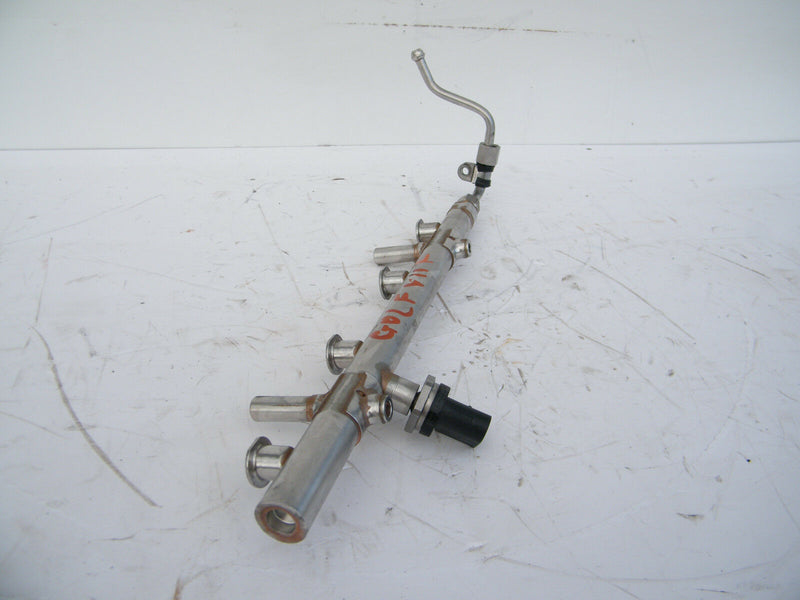 VW GOLF VII MK7 R GTI 2013-16 PETROL 2.0 INJECTOR FUEL RAIL & PIPE 06K133317G