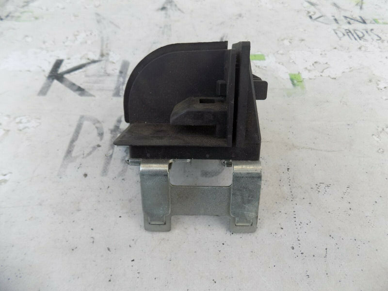 BMW 5 SERIES F11  RIGHT BOOT LOAD COVER SUPPORT BRACKET HOLDER RH 9168473