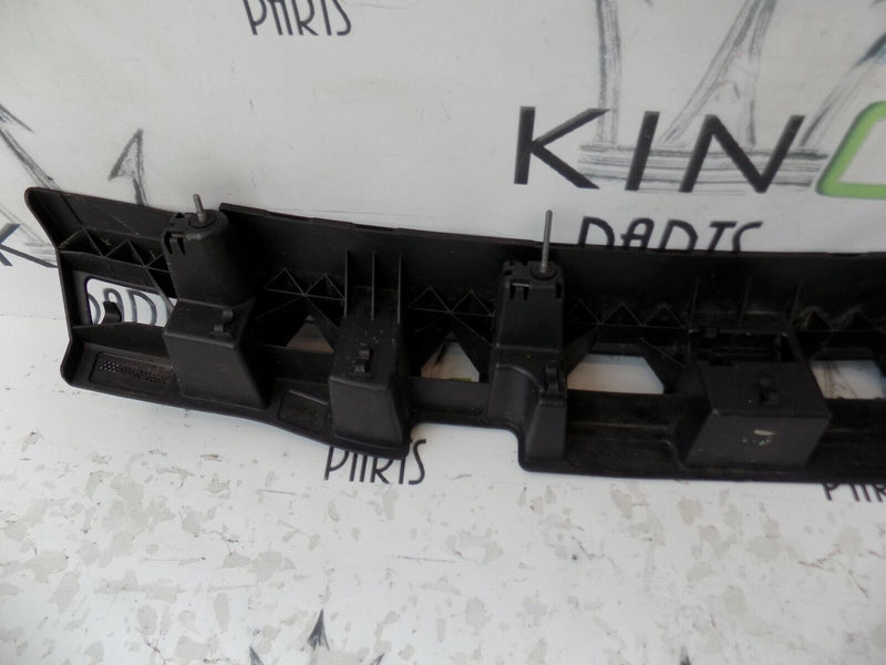 AUDI A1 2010-2014 CARRIER REAR BUMPER CENTRE MOUNT SUPPORT BRACKET