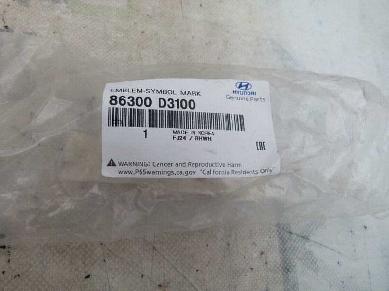 HYUNDAI TUCSON 2015-18 REAR BOOT EMBLEM BADGE GENUINE 86300D3100