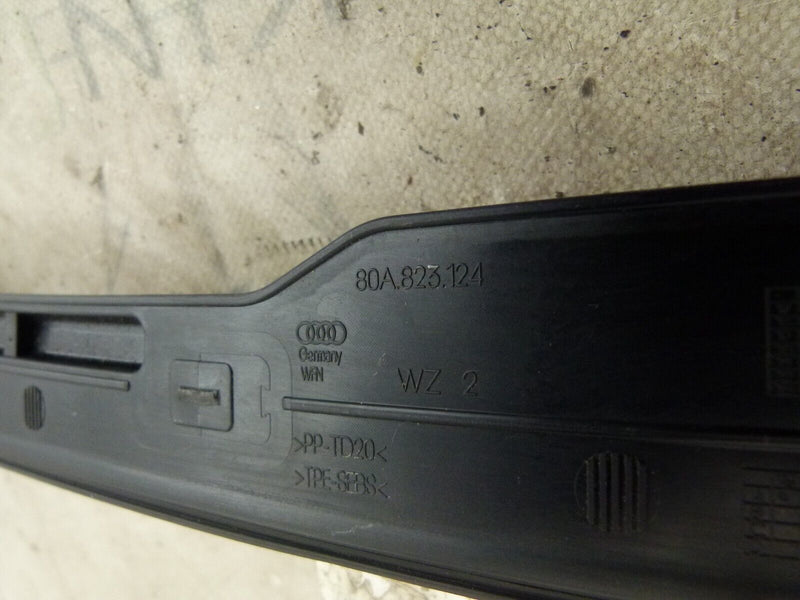 AUDI Q5 MK2 2016-20 FRONT BONNET SEAL PROTECTION GENUINE 80A823124