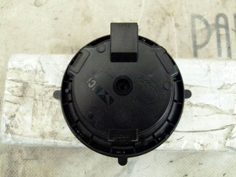 JAGUAR XJ 2009-2015 FRONT RIGHT DOOR WINDOW MOTOR GENUINE C2C37100