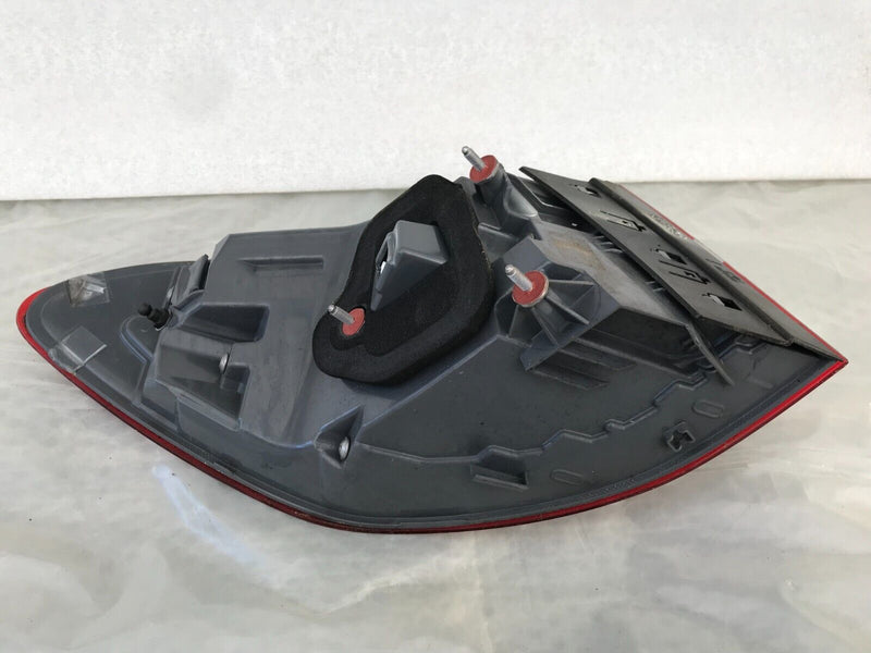 MERCEDES GLC X253 SUV 2016-2018 RIGHT SIDE REAR QUARTER BOOT TAILGATE TAIL LIGHT